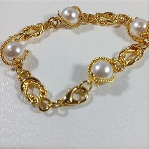 Vintage Gold Tone Wire Faux Pearl Bracelet